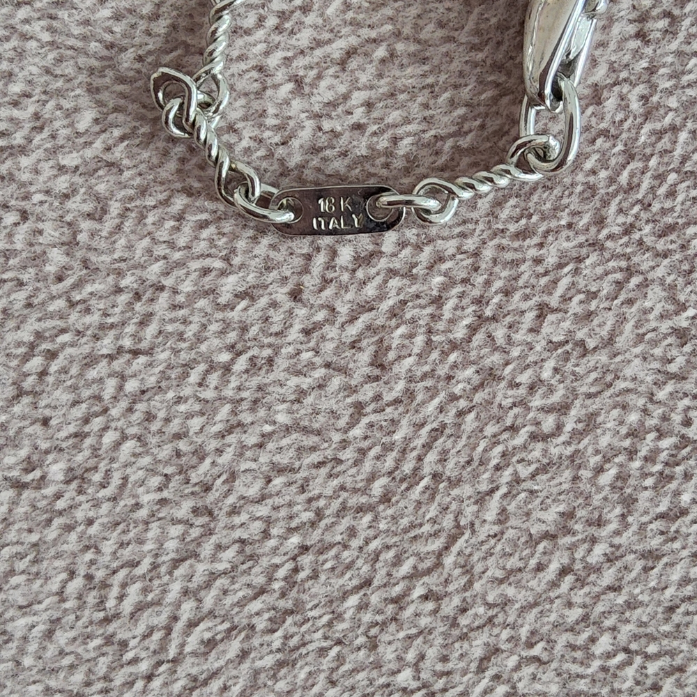 18kt. White Gold With Culured Pearl Station Necklace - Picture 2 of 4